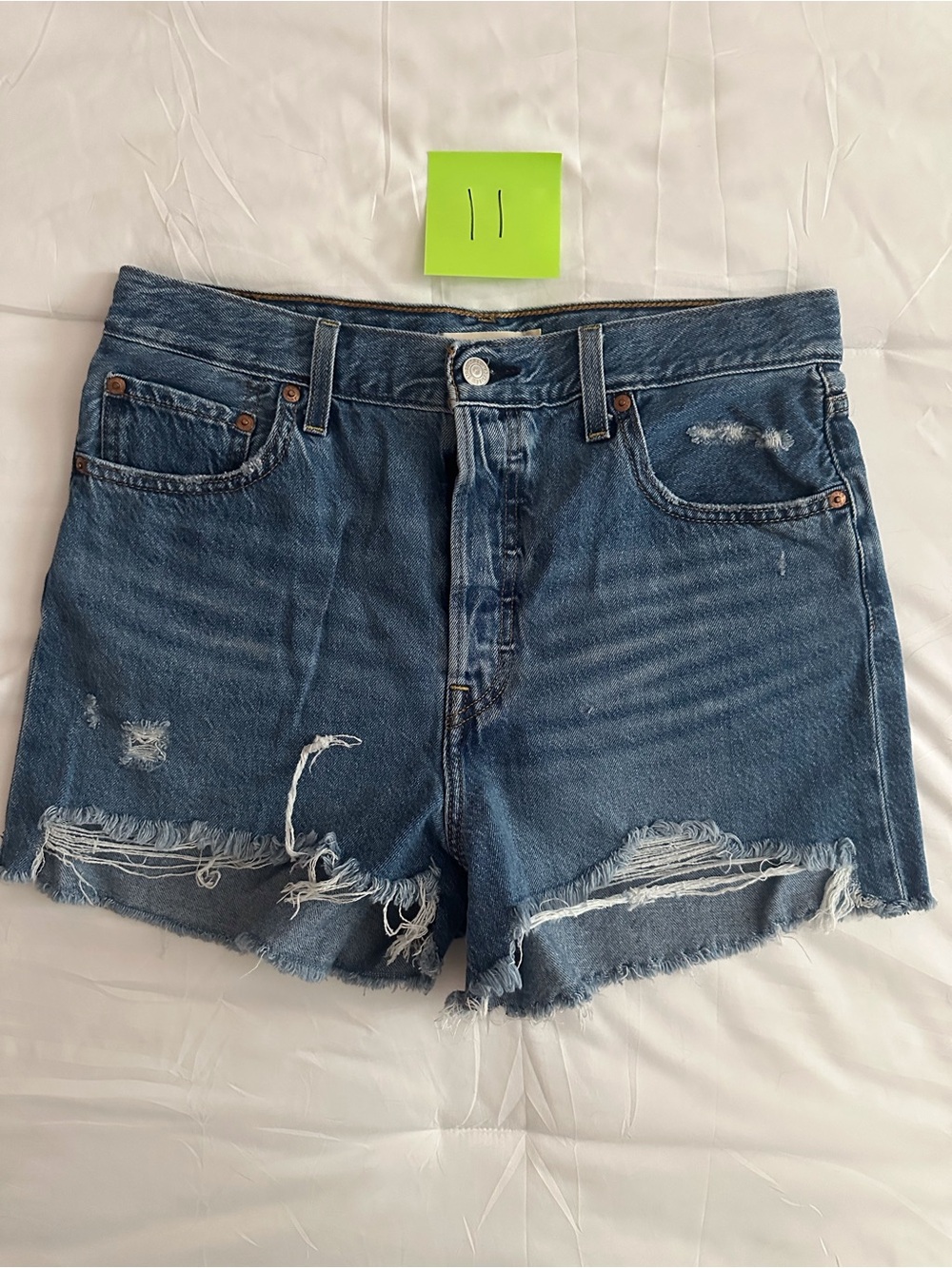 NWOT Levi's Ribcage Shorts